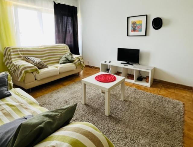 A Lovely 2 Bedroom Near Sintra Apartamento